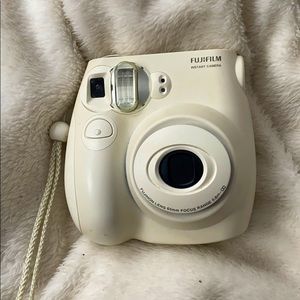 Fujifilm Instax mini polaroid camera